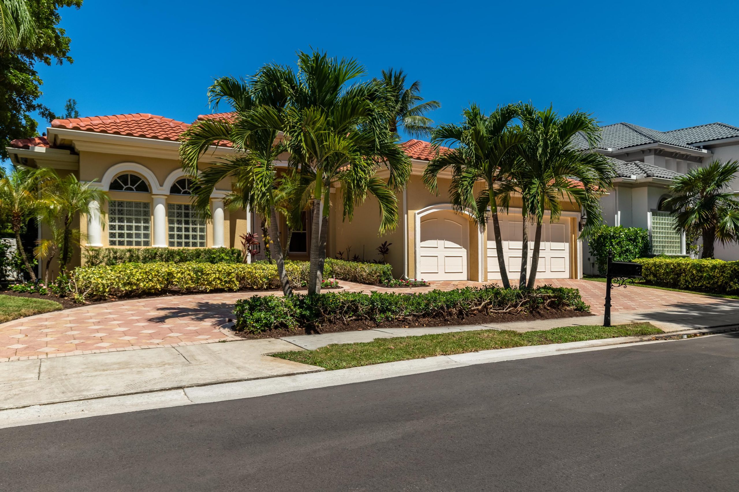 Facade elegant colonial style mansion side view